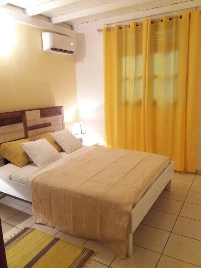 Villa Ponm Kann'L Deshaies Extérieur photo