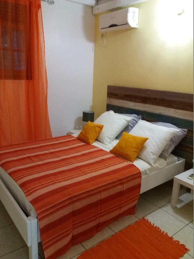 Villa Ponm Kann'L Deshaies Extérieur photo